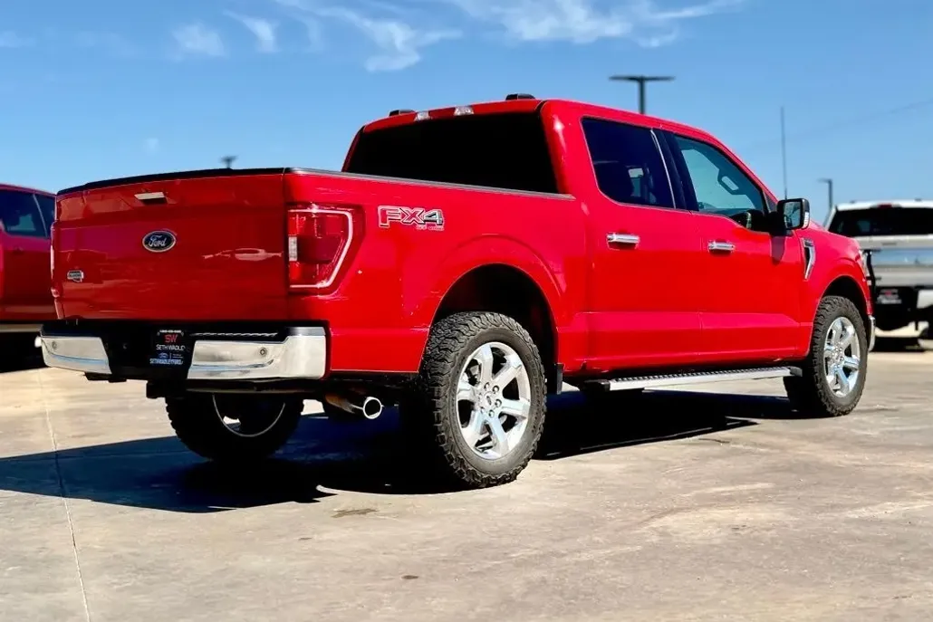 2022 Ford F-150 XLT FX4 photo 1