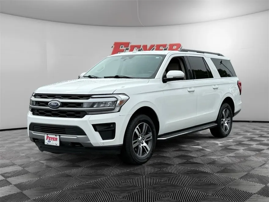 2023 Ford Expedition MAX XLT photo 1