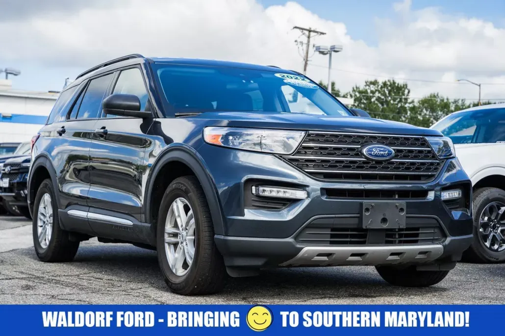 2022 Ford Explorer XLT photo 1