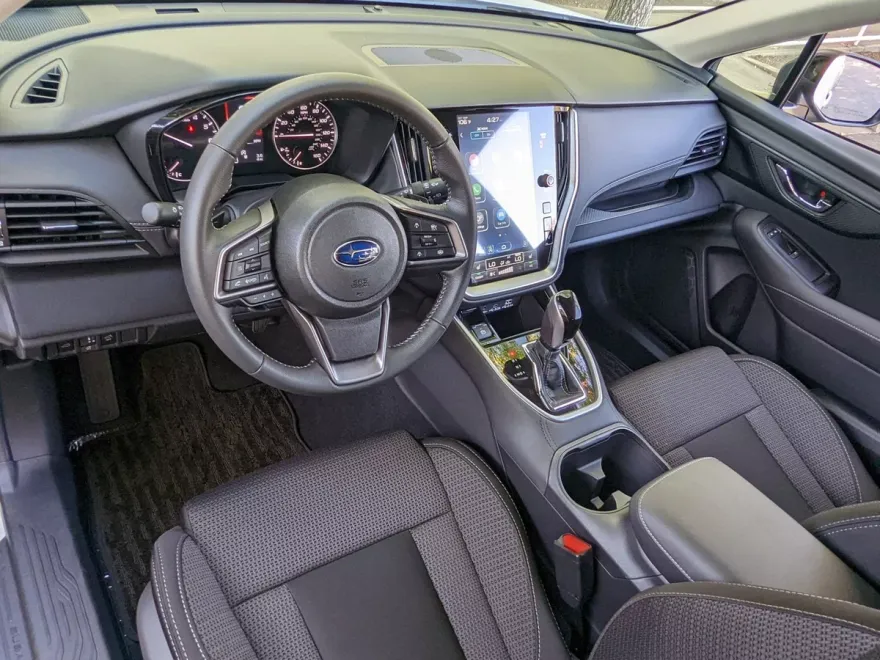 2025 Subaru Outback Premium photo 1
