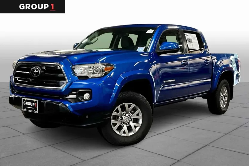 2018 Toyota Tacoma SR5 Double Cab V6 4x4 photo 1