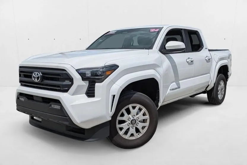 2024 Toyota Tacoma SR5 4x4 photo 1