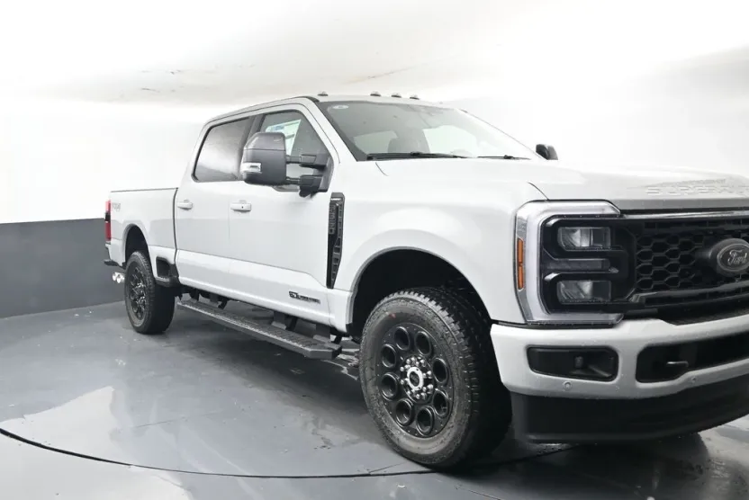 2025 Ford F-350 photo 1