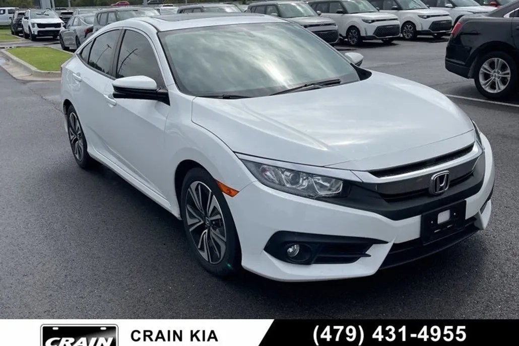 2018 Honda Civic EX-T photo 1
