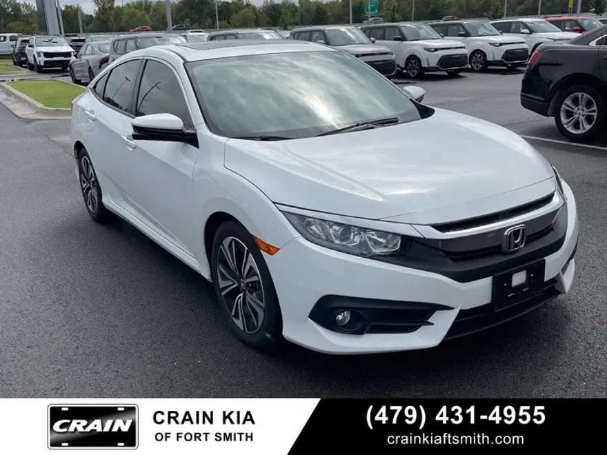 2018 Honda Civic EX-T photo 1