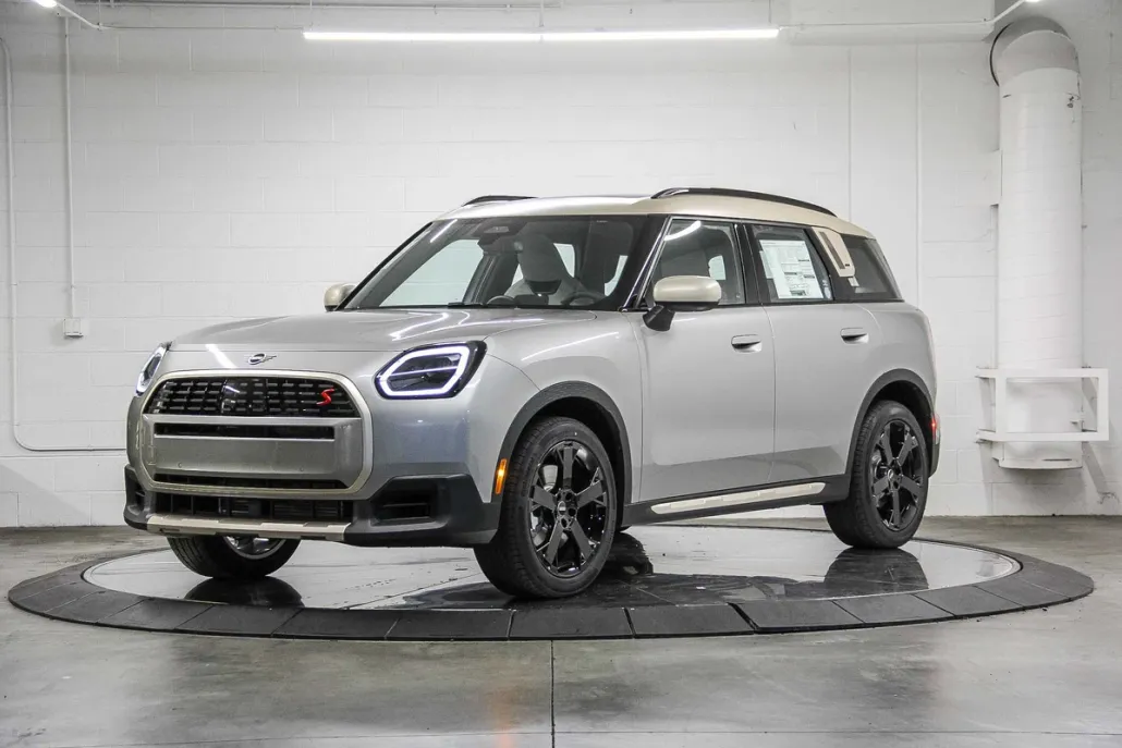 2026 Mini Countryman S ALL4 photo 1