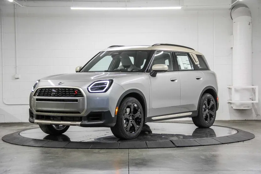 2026 Mini Countryman S ALL4 photo 1