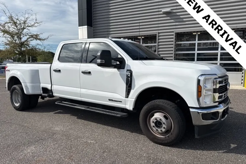 2024 Ford F-350 XLT photo 1