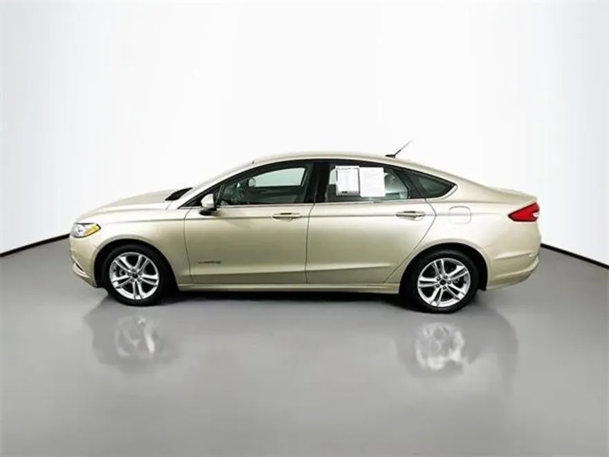 2018 Ford Fusion Hybrid S photo 1