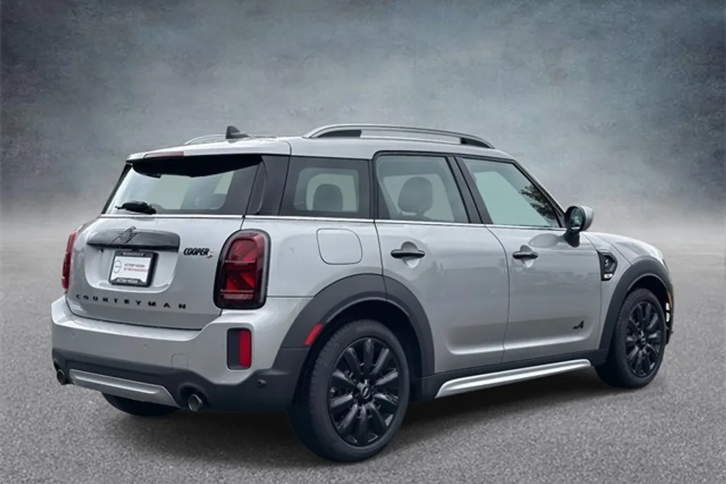 2024 Mini Cooper S ALL4 photo 1