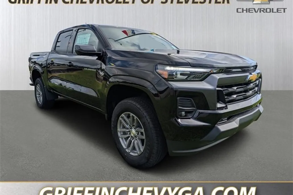 2026 Chevrolet Colorado LT photo 1