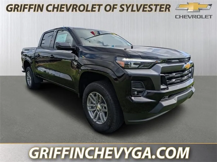 2026 Chevrolet Colorado LT photo 1