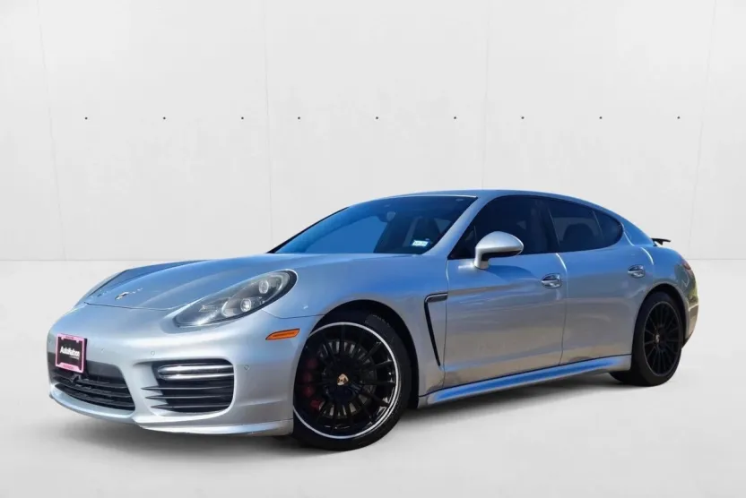 2014 Porsche Panamera GTS photo 1