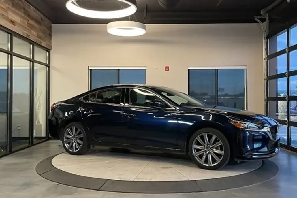 2020 Mazda Mazda6 Grand Touring photo 1