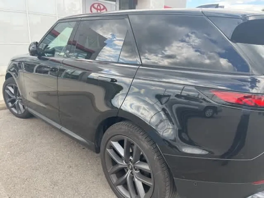 2024 Land Rover Range Rover Sport SE photo 1