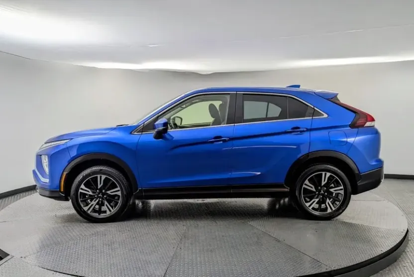 2024 Mitsubishi Eclipse Cross SE photo 1