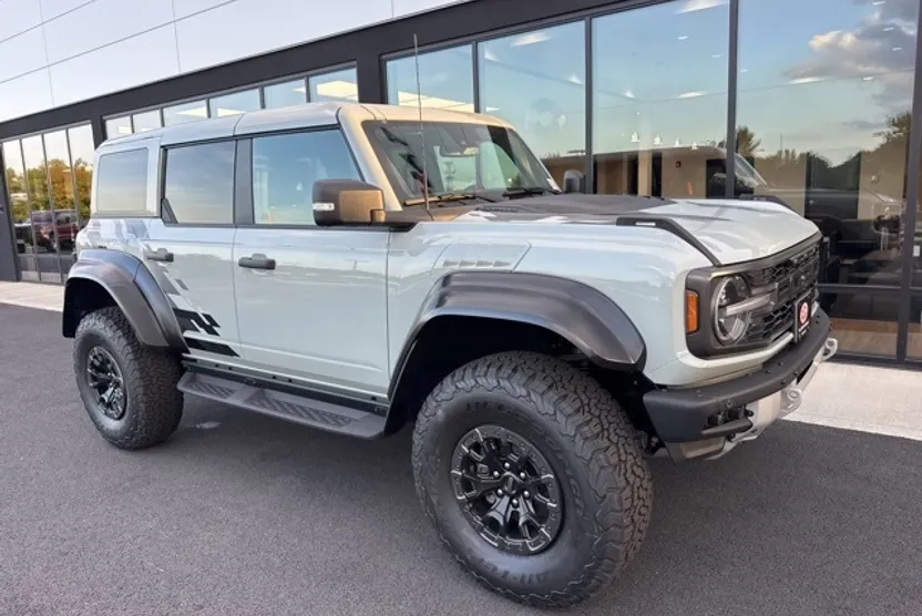 2024 Ford Bronco Raptor photo 1