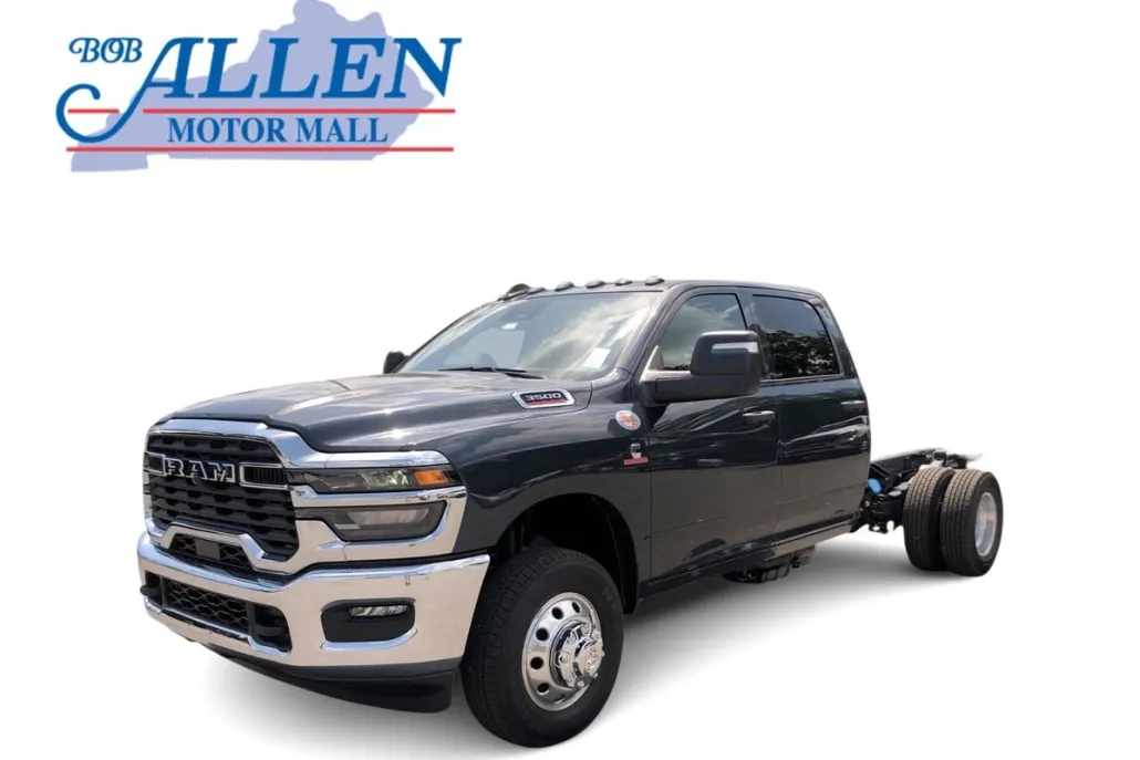 2025 Ram 3500 Tradesman photo 1