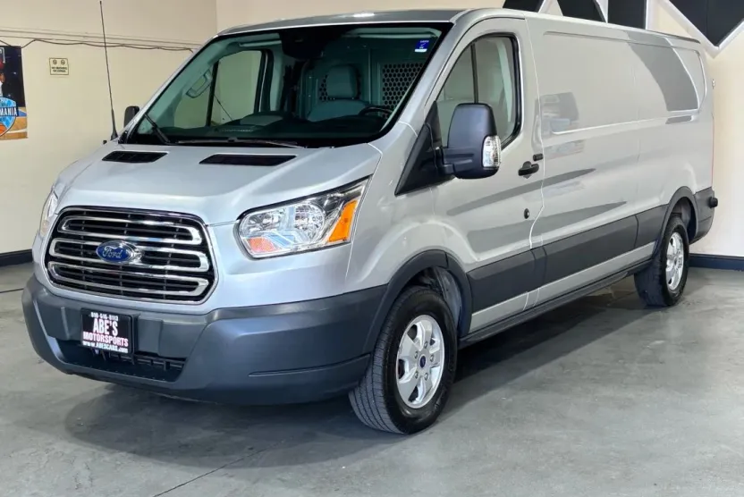 2018 Ford Transit Van photo 1