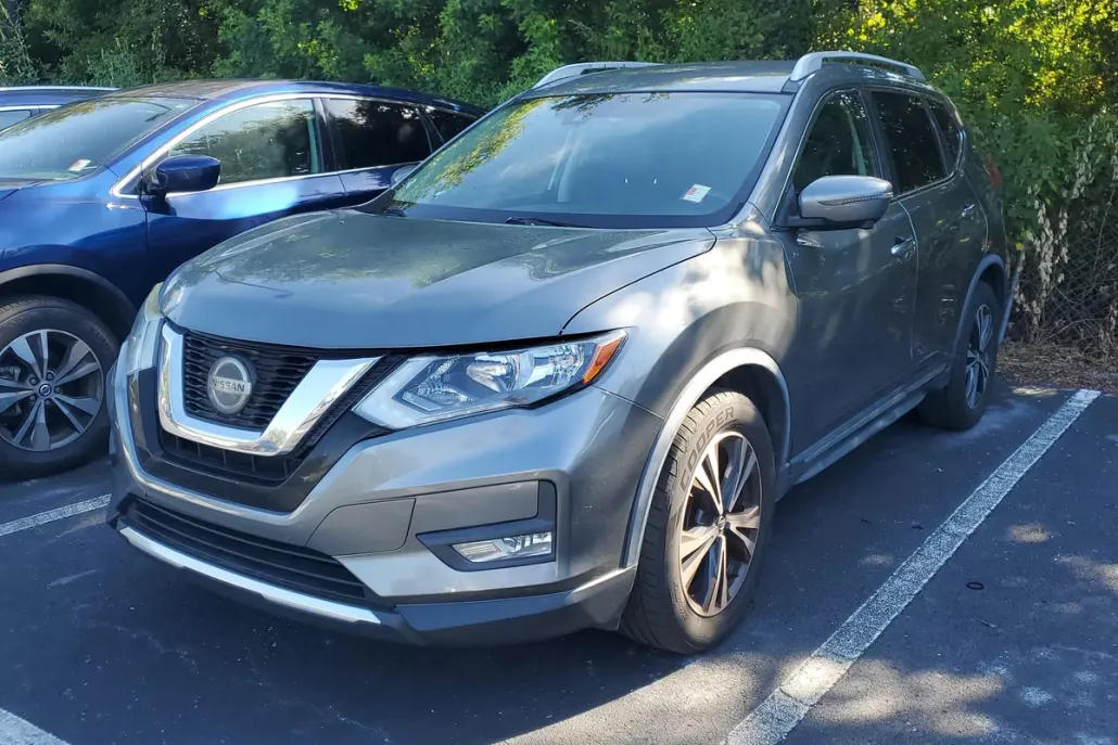 2018 Nissan Rogue SL photo 1