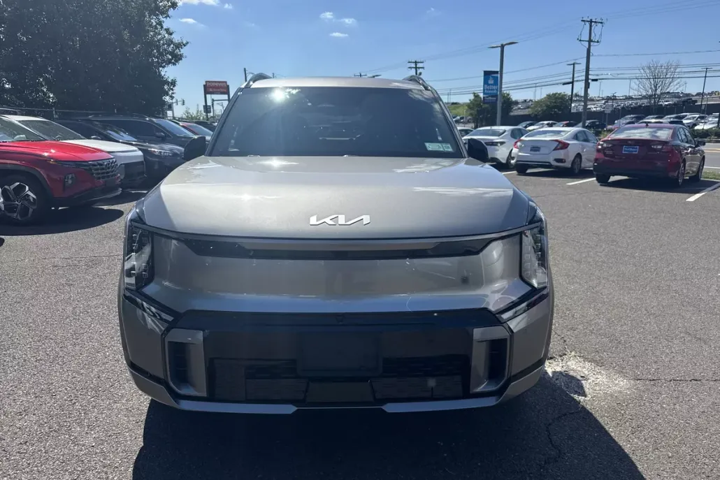 2024 Kia EV9 GT-Line photo 1