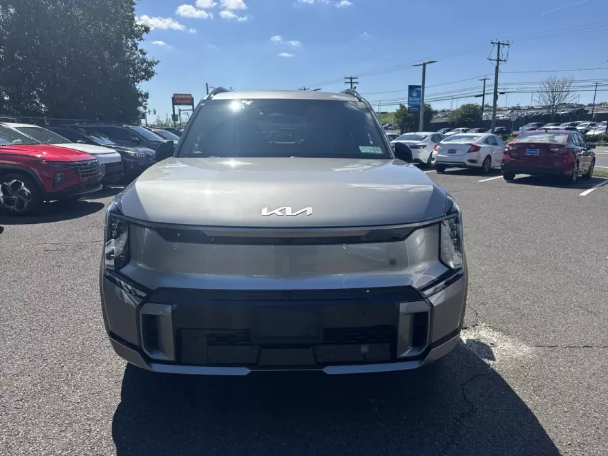 2024 Kia EV9 GT-Line photo 1