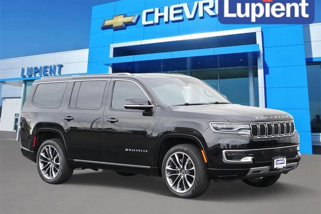2023 Jeep Wagoneer Series III photo 1