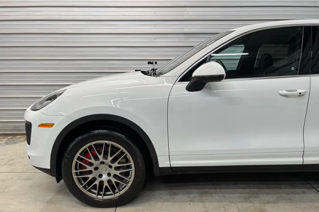 2015 Porsche Cayenne Turbo photo 1