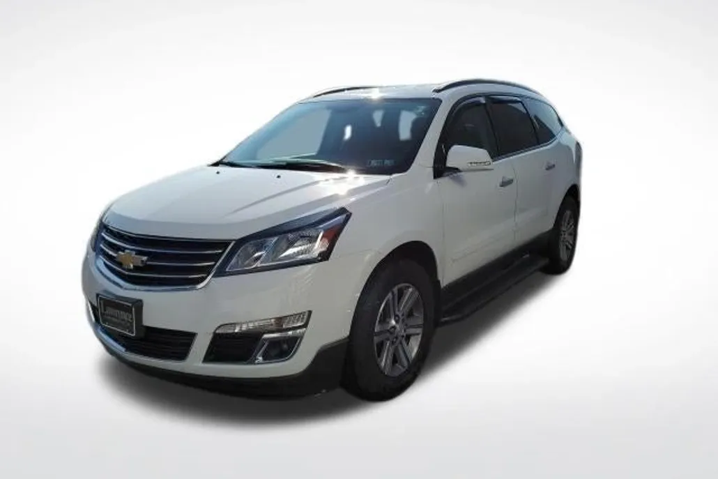 2017 Chevrolet Traverse 1LT photo 1