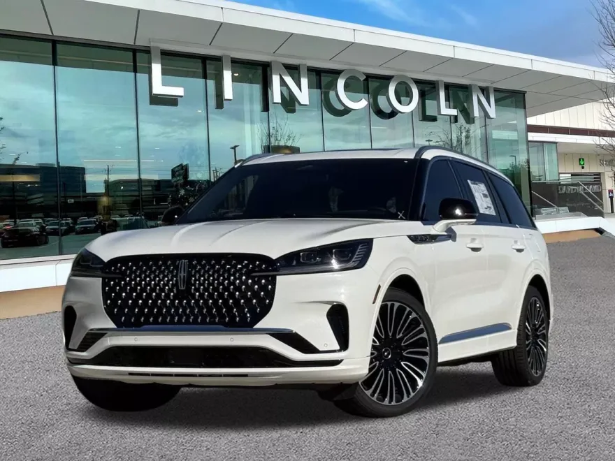2025 Lincoln Aviator Black Label photo 1