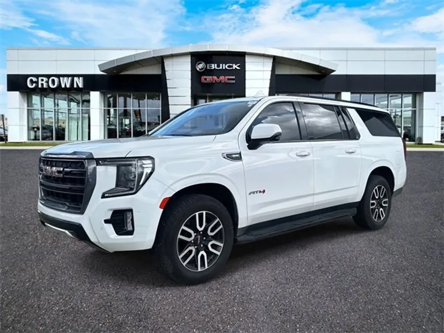 2022 Gmc Yukon XL AT4 photo 1