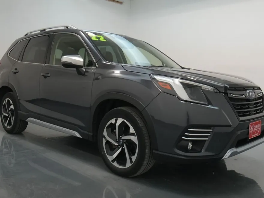 2022 Subaru Forester Touring photo 1