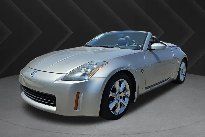 2004 Nissan 350Z Touring photo 1