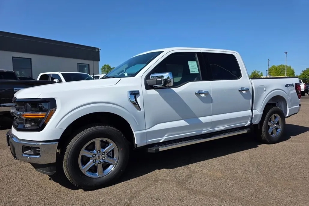 2025 Ford F-150 XLT photo 1