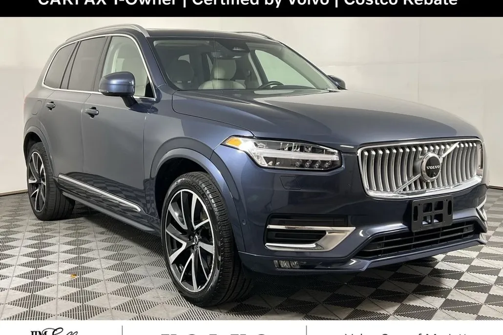 2023 Volvo XC90 AWD Plus photo 1