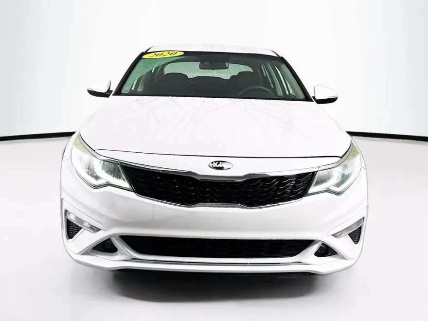 2020 Kia Optima LX photo 1