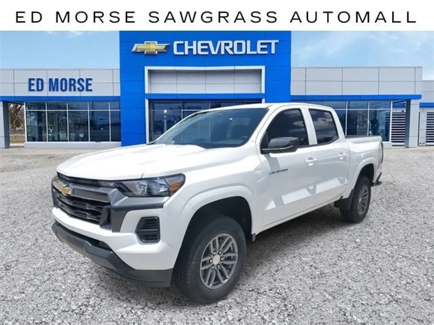 2025 Chevrolet Colorado Work Truck LT photo 1
