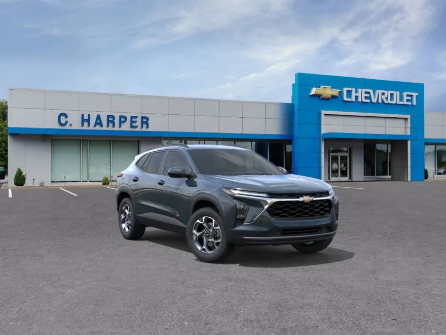 2025 Chevrolet Trax LT photo 1