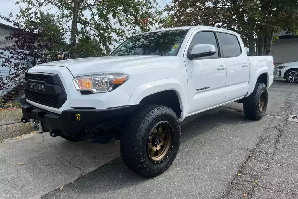 2020 Toyota Tacoma SR5 V6 photo 1