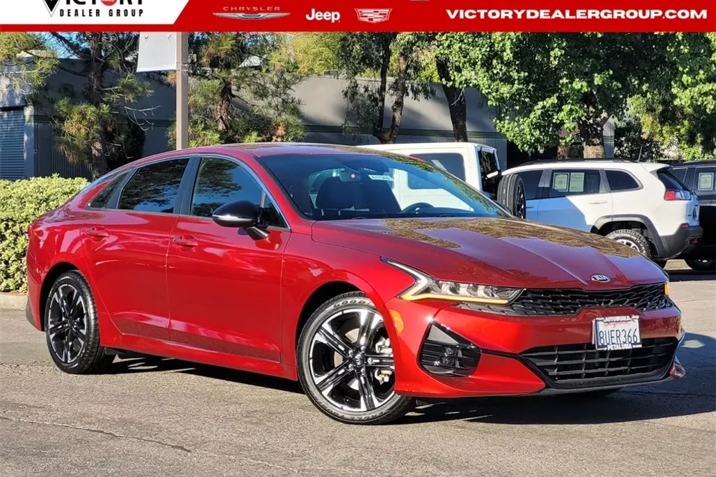 2021 Kia K5 GT-Line photo 1