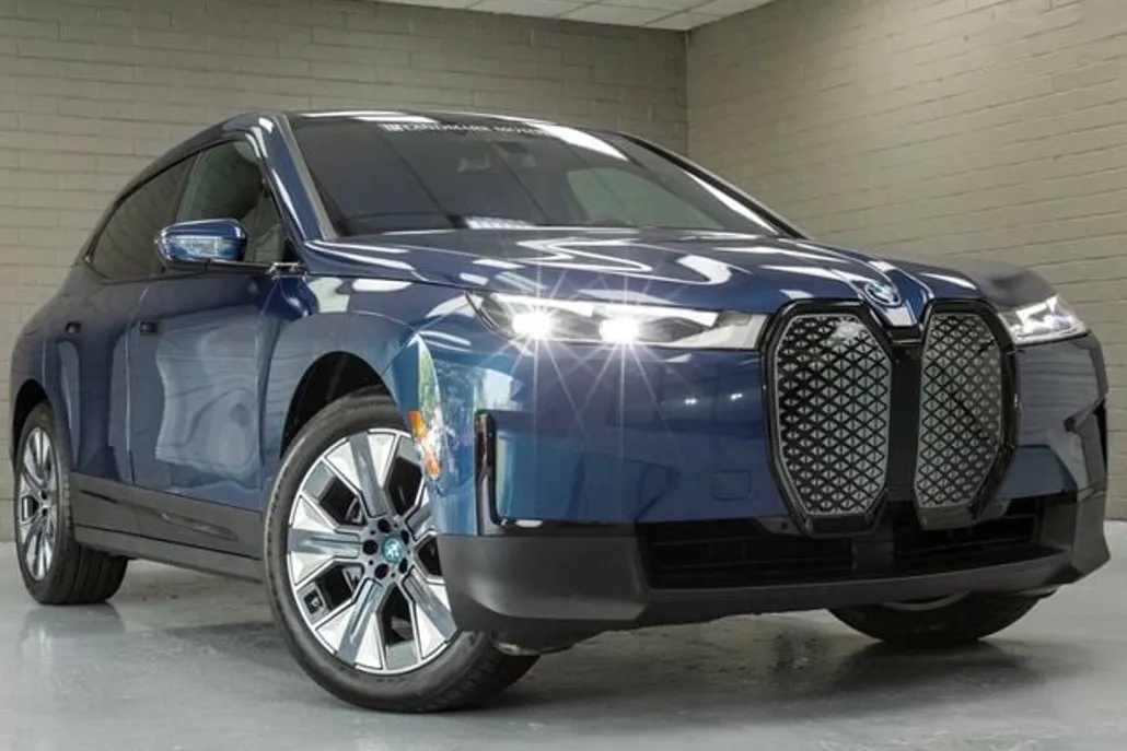 2024 Bmw iX photo 1