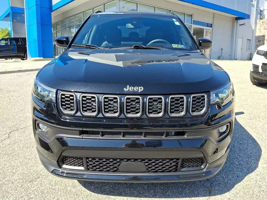 2024 Jeep Compass Latitude Sport photo 1