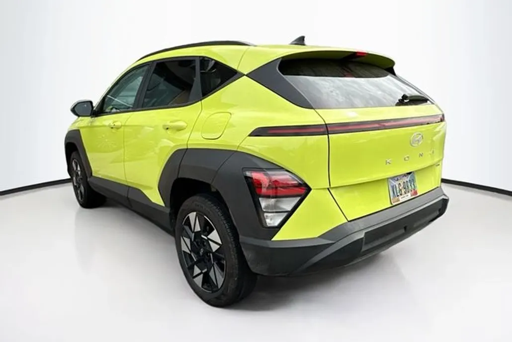 2025 Hyundai Kona SEL photo 1