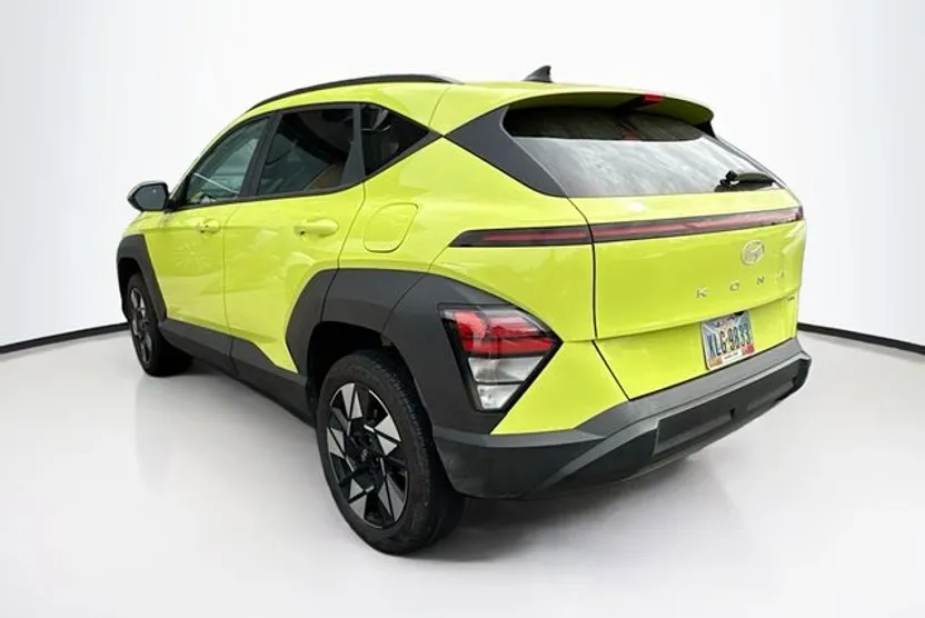 2025 Hyundai Kona SEL photo 1