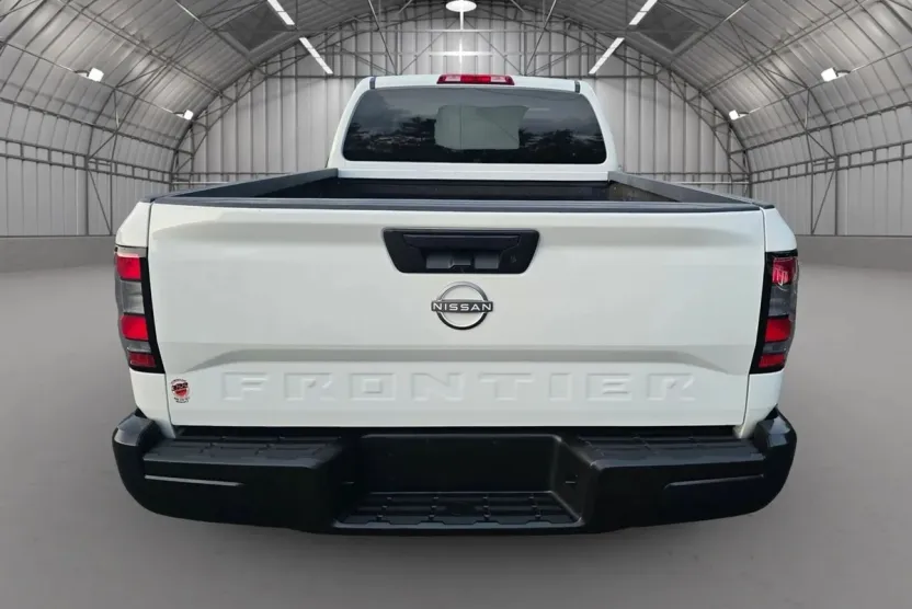 2024 Nissan Frontier King Cab S photo 1