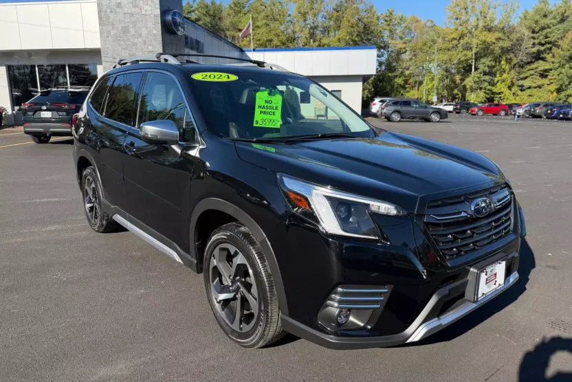 2024 Subaru Forester Touring photo 1