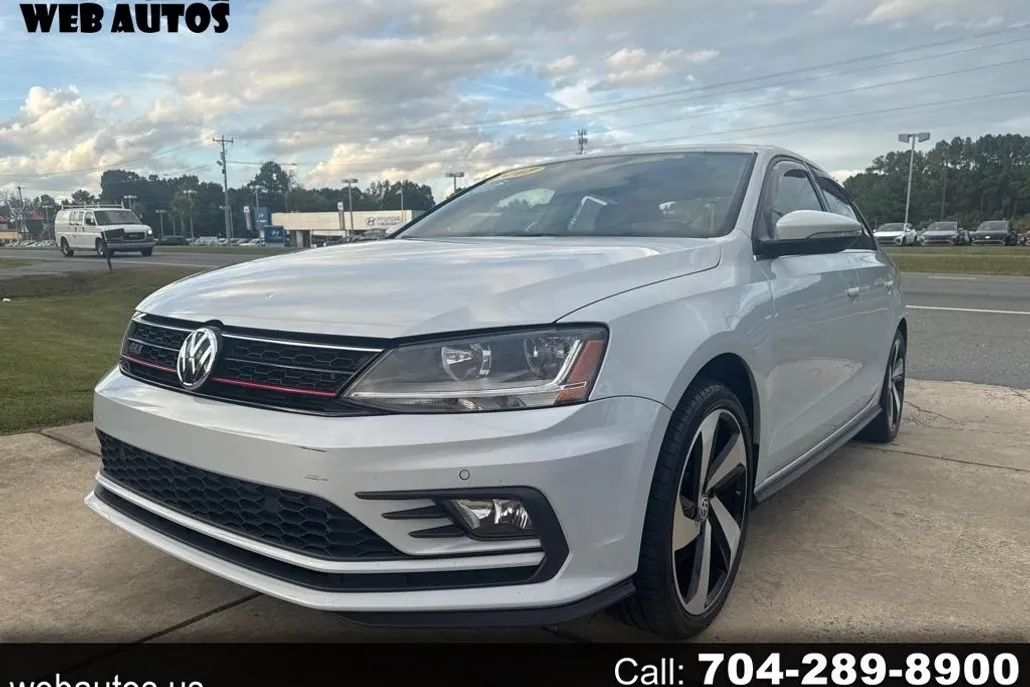 2017 Volkswagen Jetta GLI photo 1