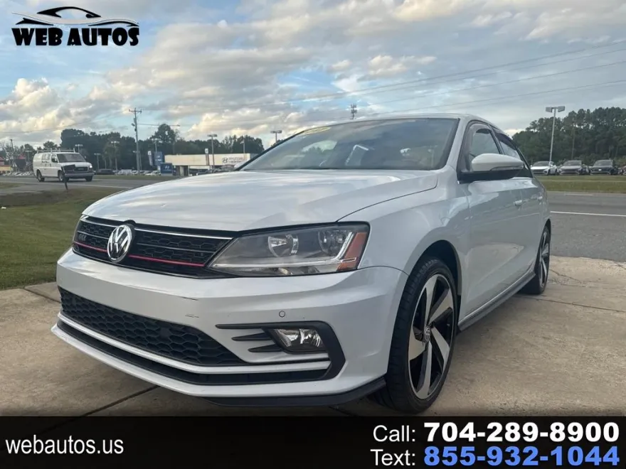 2017 Volkswagen Jetta GLI photo 1
