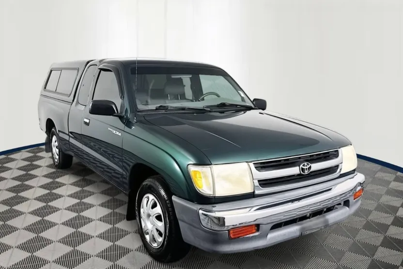 1999 Toyota Tacoma XtraCab photo 1