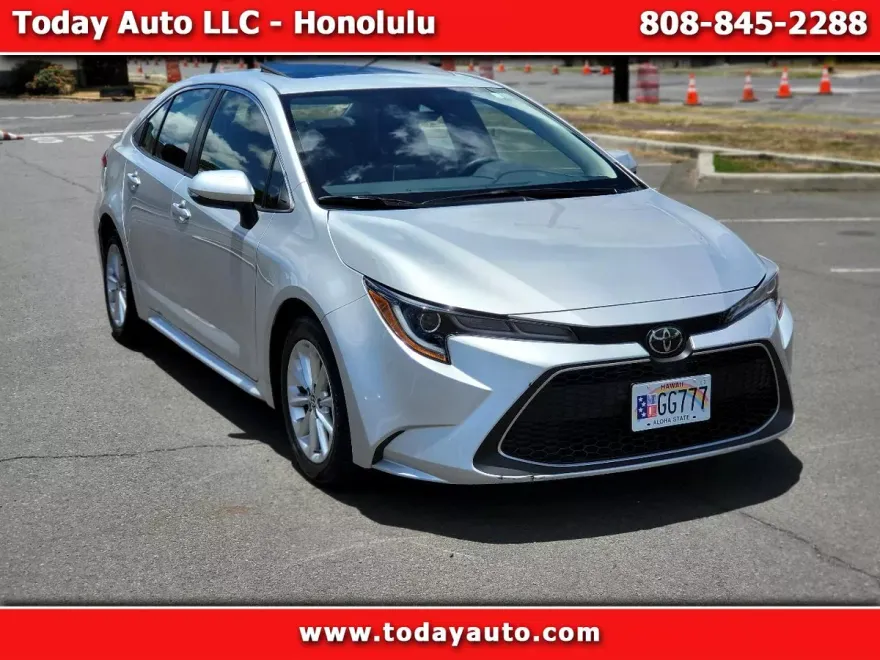 2021 Toyota Corolla XLE photo 1